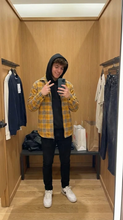 AI outfit generator result: man in virtual outfit